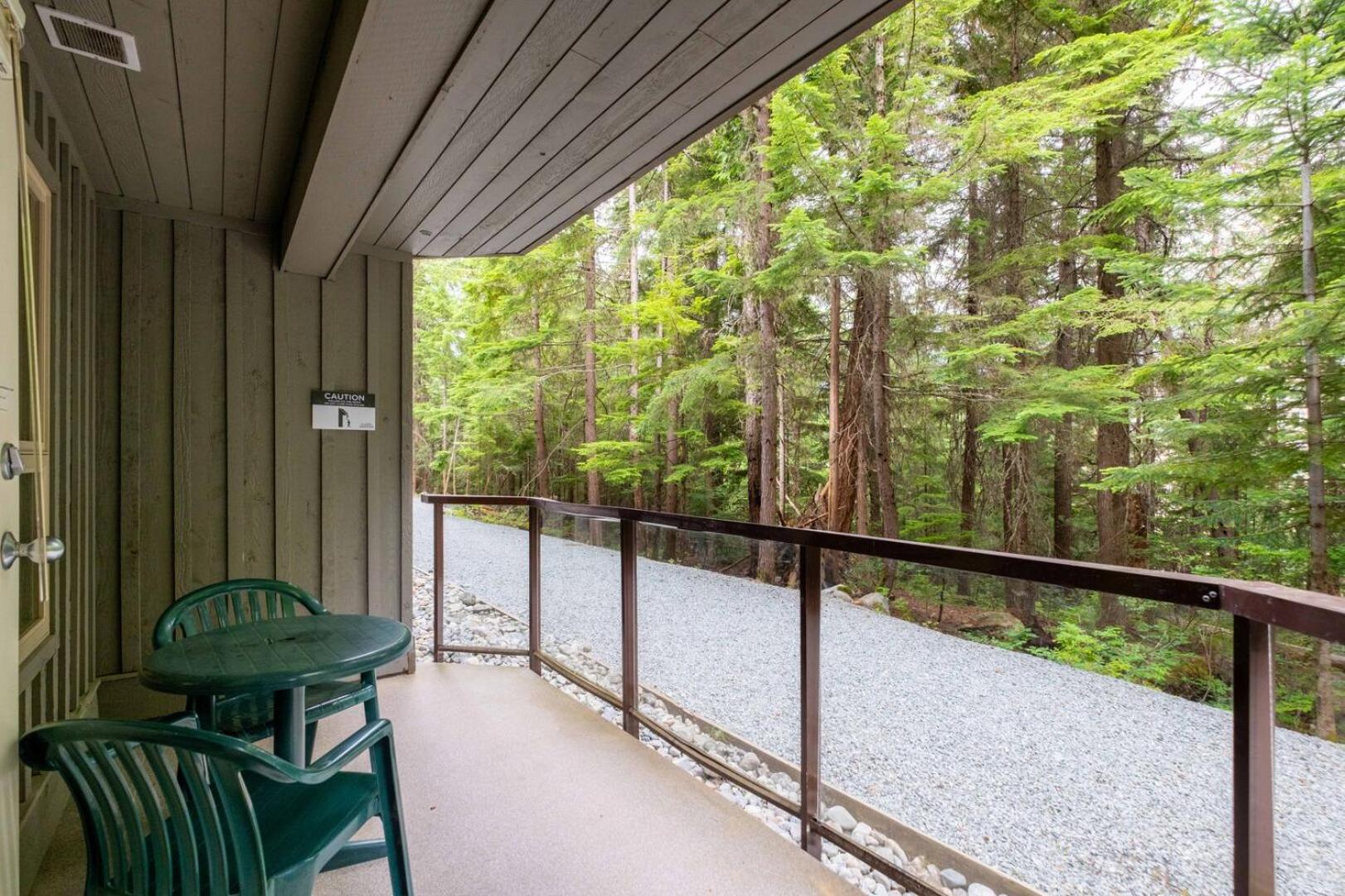 The Aspens By Outpost Whistler Villa Exterior photo